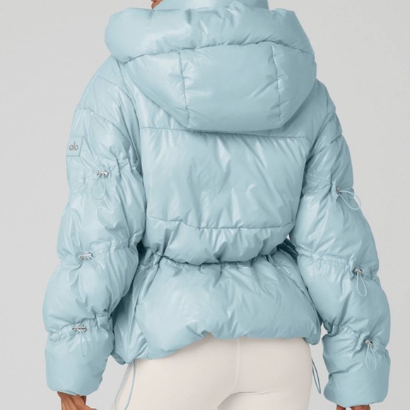 Alo Stunner Puffer Jacket in Chalk Blue - Picture 3 of 4